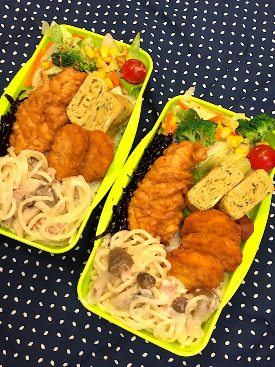 2017.9.26 中2＆高2男子ケンタッキー弁当〜✧٩(๑❛ᗨ❛๑)✧
#中2弁当 #高2弁当 #お弁当 #ケンタッキーフライドチキン|mari-pさん