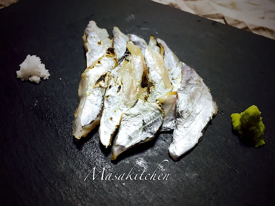 Snapdishの料理写真:Broiled cutlass fish
太刀魚の炙り|Masakiさん