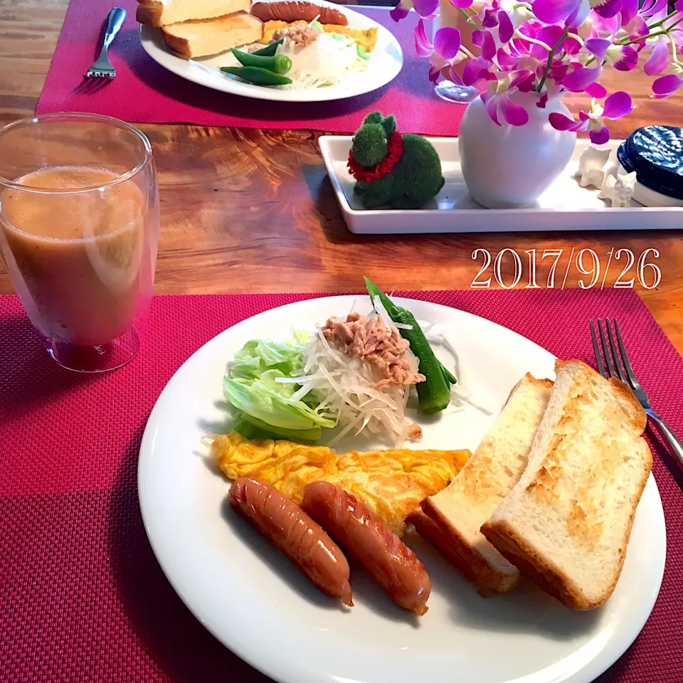 Snapdishの料理写真:朝ごはん 2017・9・26|ローゼルさん