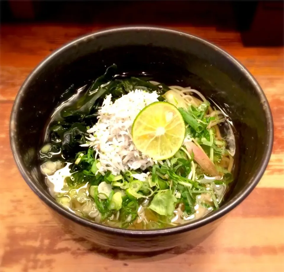 鳴門わかめと釜揚げしらすの薬味そうめん|半田手延べそうめんの店 阿波や壱兆さん