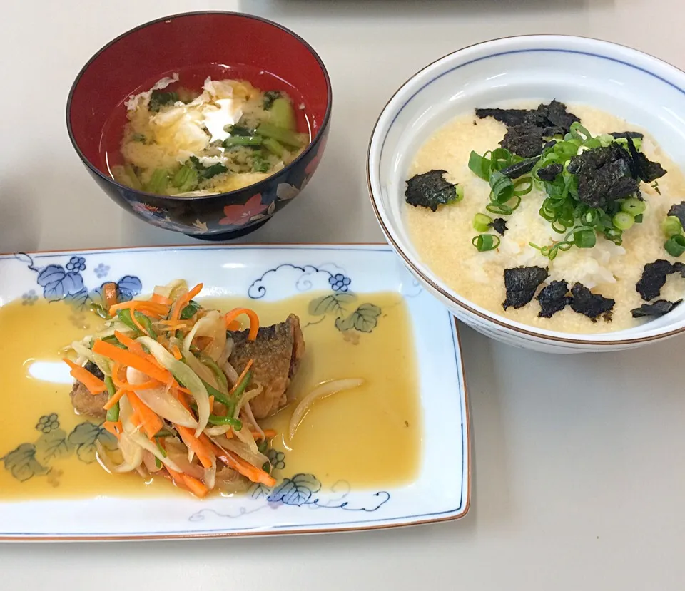 麦とろご飯秋刀魚南蛮青菜のお味噌汁|えり★さん