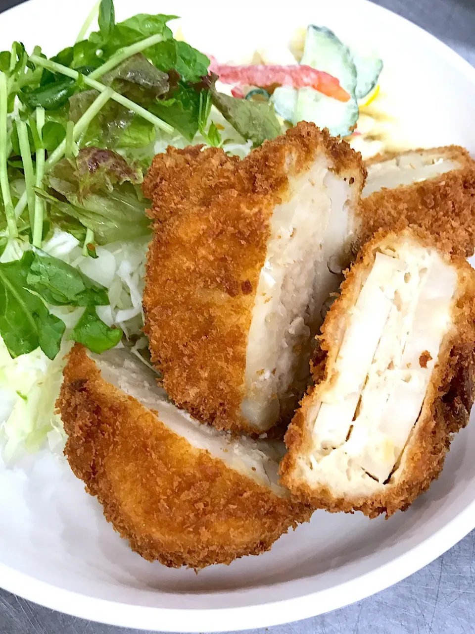 鶏ひき肉の蓮根はさみ揚げ|学食おばちゃんさん