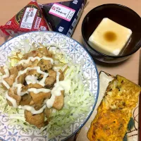 Snapdishの料理写真:甘辛鶏胸肉のアリオリサラダとしそわかめ卵焼き|しろまさん