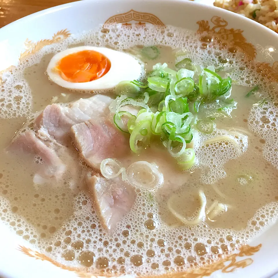 久留米ラーメンでお昼ご飯
#ラーメン|kazzz3さん