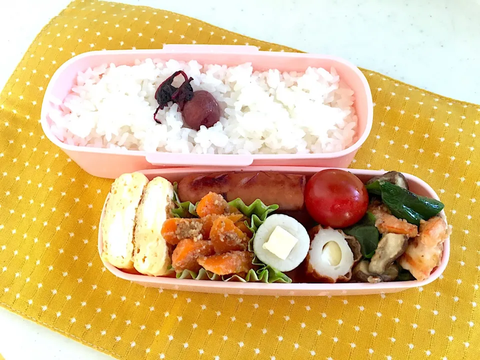 Snapdishの料理写真:今日のお弁当🍱
小海老の炒め物🍤|くっきいさん