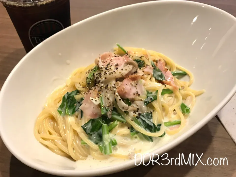 Snapdishの料理写真:タリーズ東銀座店で4種のチーズクリームパスタ|ddr3rdmixさん