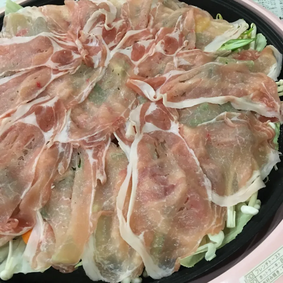 7種類のお野菜を食べれるホットプレート蒸し焼きが今夜の御飯😆
超手抜き出来るから好き😉|Seikoさん