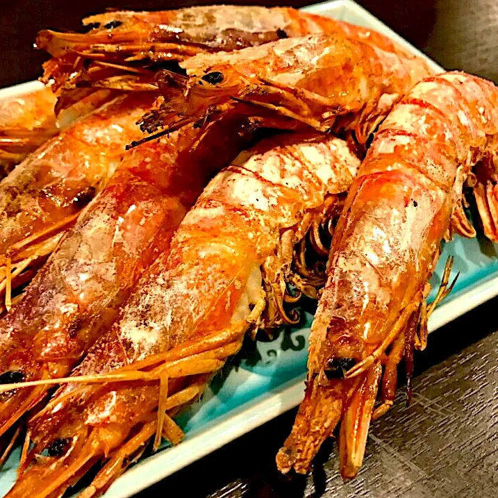 海老の塩焼き🦐  塩って海老の甘みが引き立つねぇ〜👍|zeroweb_bossさん