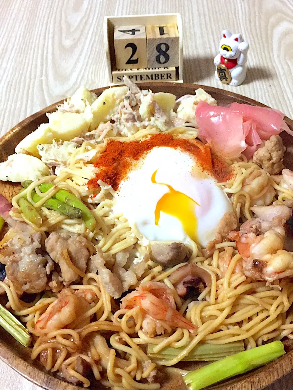 晩酌スタート🍺٩( ᐛ )و
#味噌焼きそば|伍龍やすさん