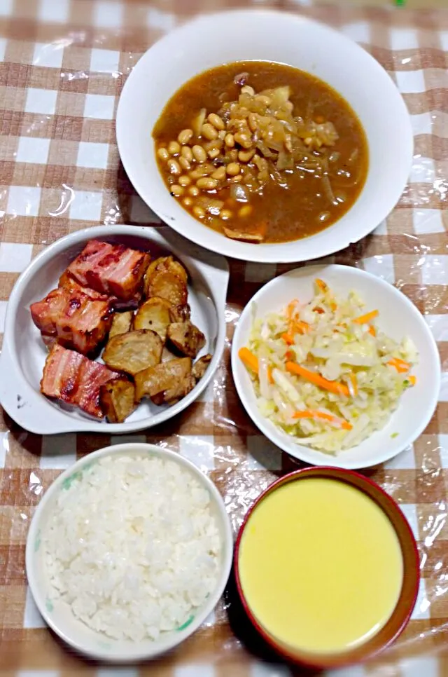 赤魚の煮付け
コールスロー
ベーコンとエリンギ焼き
パンプキンスープ|時雨さん