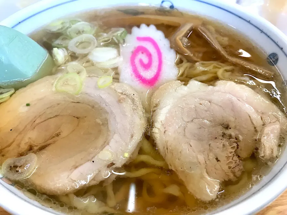 北関東名物ラーメン。
この麺は、日本でも唯一無二じゃないかな。 ほっこりウマウマです。|なべぞさん