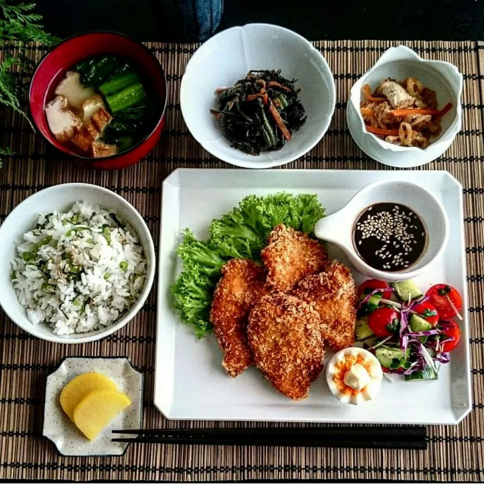 *チキンカツ*ひじきの煮物*切り干し大根煮物で夕飯🎶|mizuu_plusさん