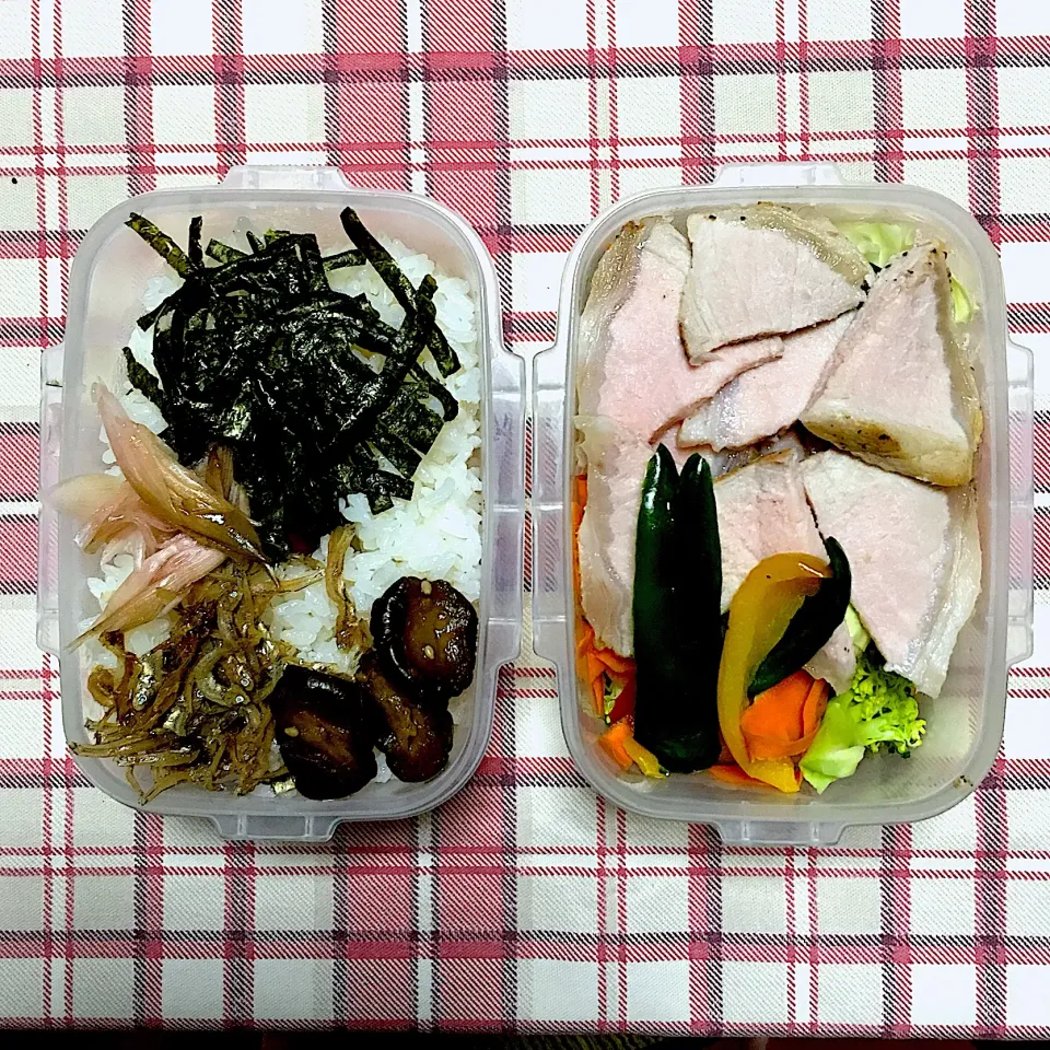 Snapdishの料理写真:今日のお弁当‼︎ 29 September
#お弁当 
#弁当 #obento #bento #野菜たっぷり #29の日 #実家のお母ちゃん|Yoshinobu Nakagawaさん