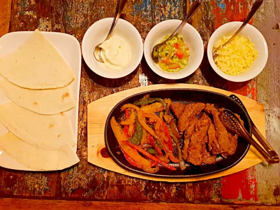 Beef fajitas
 #fajitas #Cocina mexicana #Mexican cuisine|Jorge Bernal Márquezさん