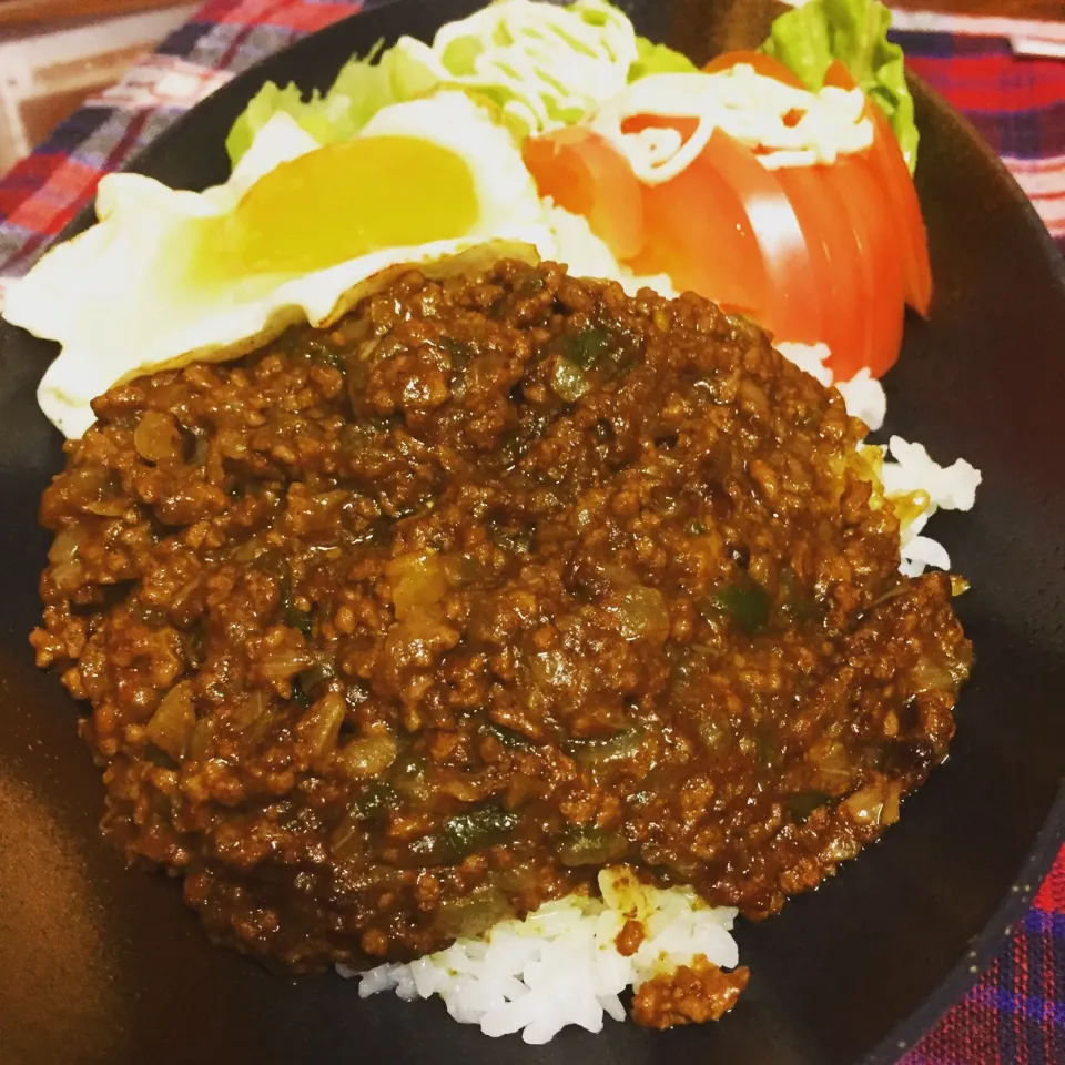 炊きたてご飯でドライキーマカレー
煮込む時間が省けるので簡単便利！
#キーマカレー|kazzz3さん