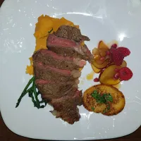 Snapdishの料理写真:ribeye with carrot puree|Zachary Etheridgeさん