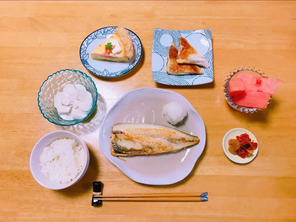 夕ごはん
鯖の塩焼き
はんぺんチーズ焼き|ちゃみこさん