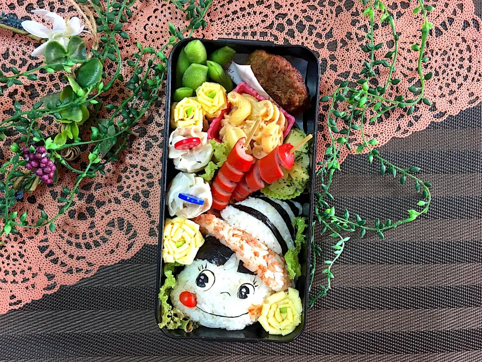 ハロウィン🎃ペコちゃん弁当🍬|あきとんとんさん