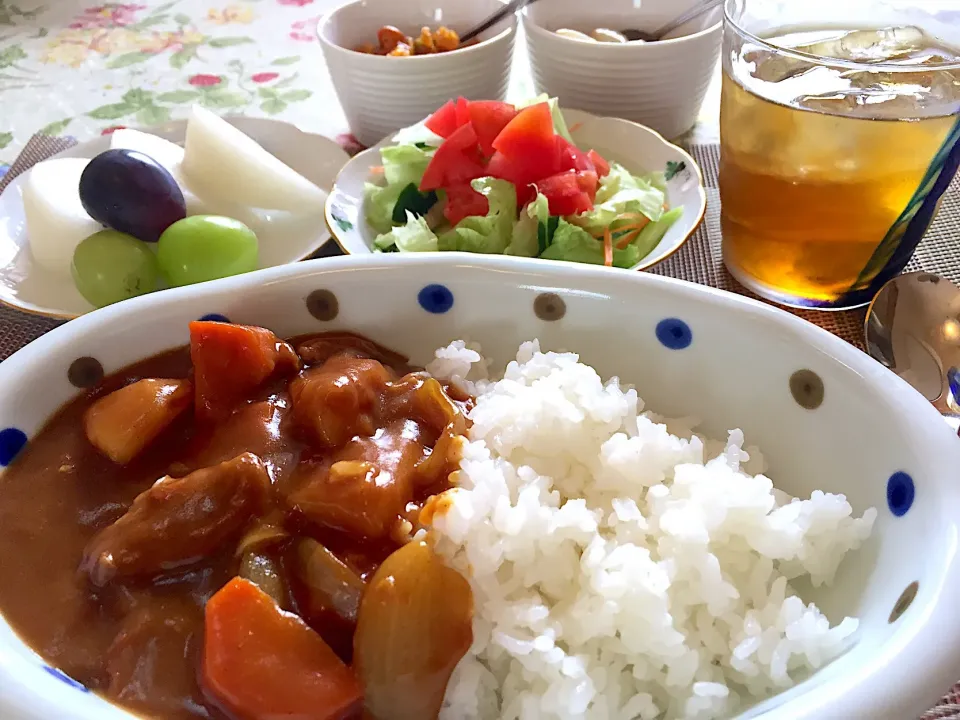 爽やかな秋のお昼ご飯🍛🍇|ｋｚｓｙｋさん