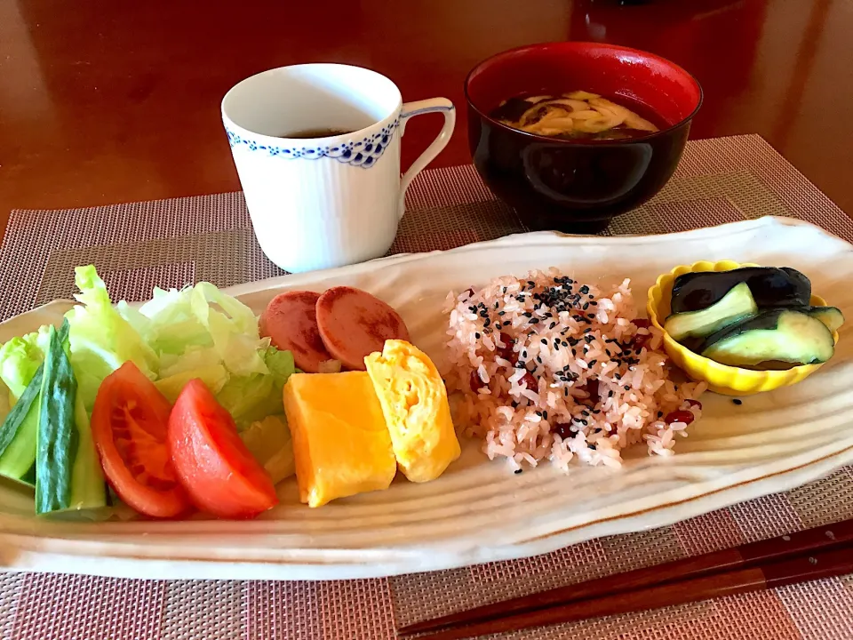 清々しい秋晴れののんびり朝ごはん🍁|ｋｚｓｙｋさん