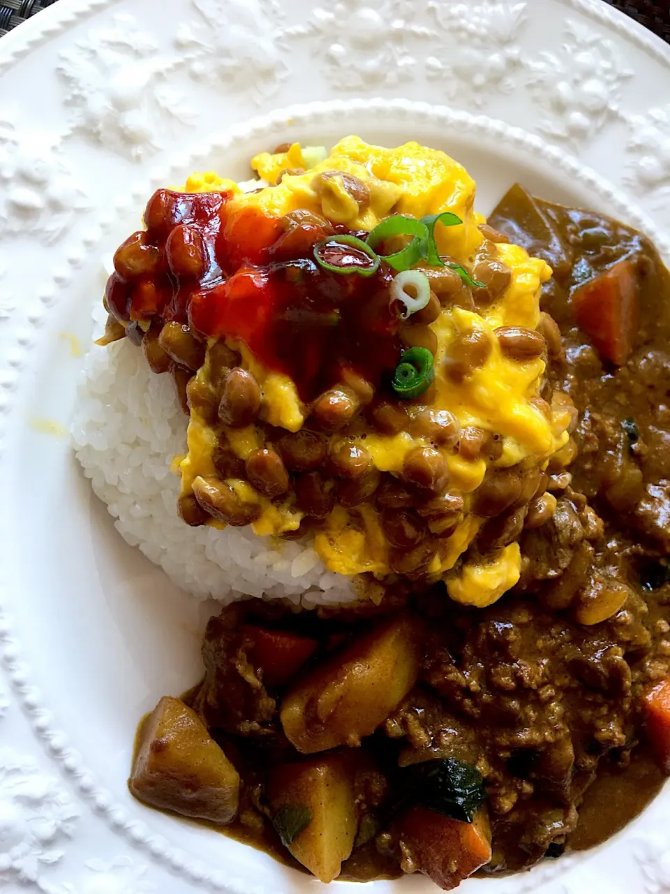 キーマカレー、納豆卵乗せ！コチュジャを付けて頂きましたら、美味しゅうございましたヽ(*´∀｀)ノ|Tina Tomoko😋さん