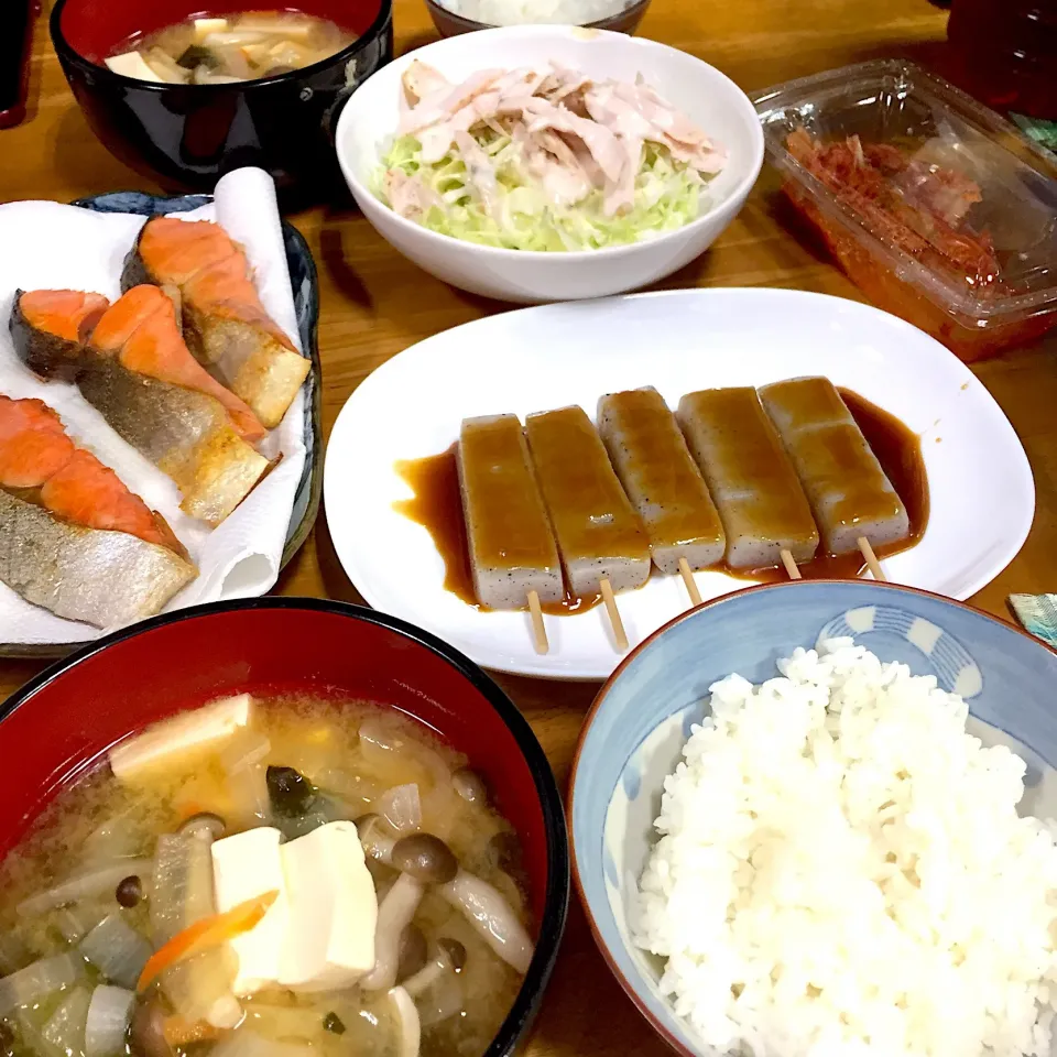 焼き鮭、こんにゃく田楽、豆腐と野菜の味噌汁*\(^o^)/*|すかラインさん