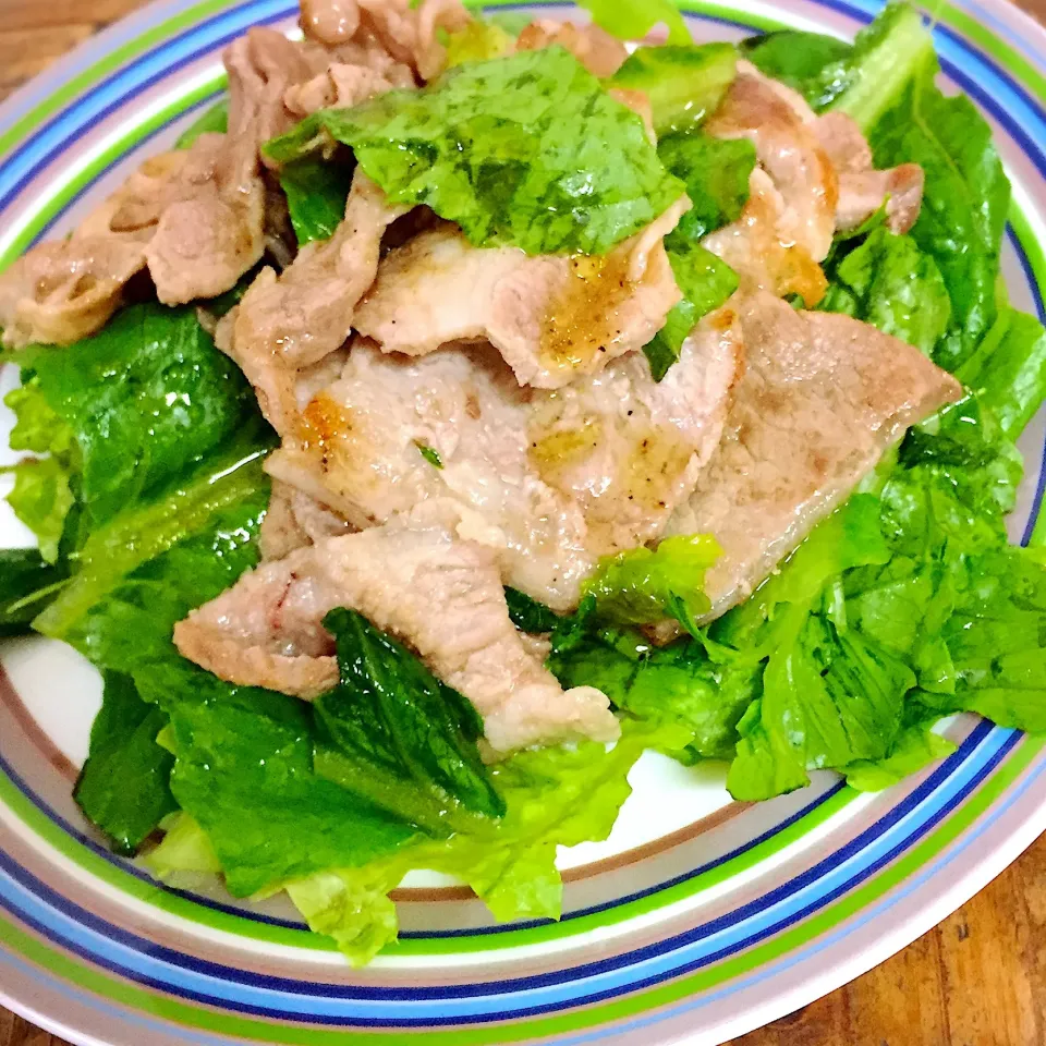 ロメインレタスと豚肉の焼肉サラダ🥗  
〜ネギドレッシング〜|アッツさん