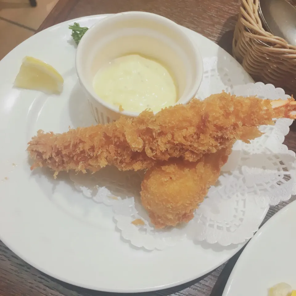 Snapdishの料理写真:エビフライ、カニクリームコロッケ|みぃさん