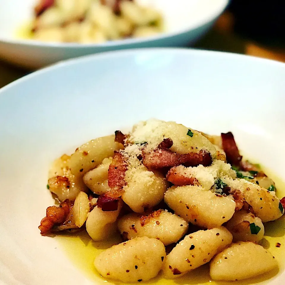 Gnocchi with Smoked Bacon Onions Garlic with Olive Oil|Emanuel Hayashiさん