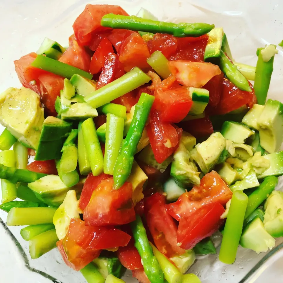 チョップドサラダ🥗|しのてらさん