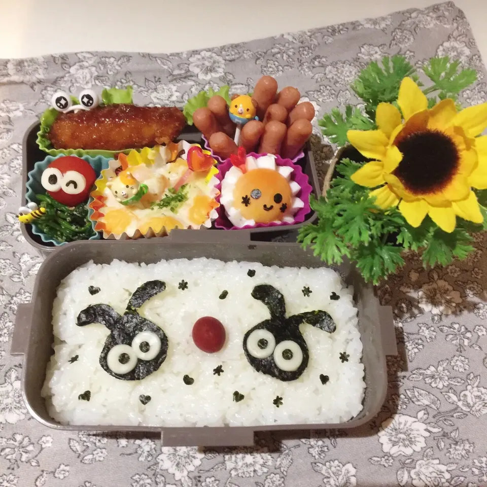 Snapdishの料理写真:10/3❤︎娘の日の丸弁当❤︎うさぎさん #お弁当 #お昼ごはん #娘弁当 #ランチ #日の丸|Makinsさん