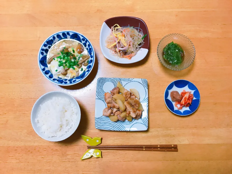 夕ごはん
鶏肉と山芋の甘辛炒め
豆腐となめこのかきたま汁|ちゃみこさん