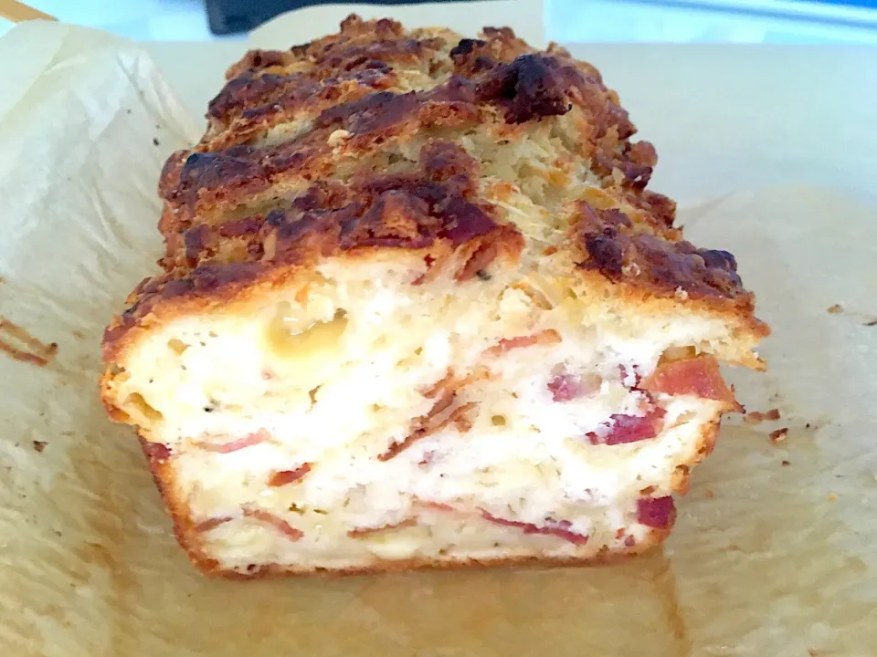 Beer bread with bacon and Gouda|Ong Sor Fernさん