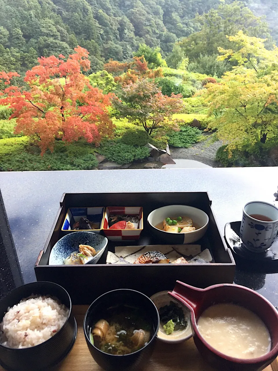 2017 10/3 Good morning 箱根🍚 湯葉とろろ御膳＠箱根離宮|BUBUさん