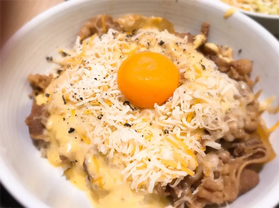 チーズカルボ牛丼|chan mitsuさん