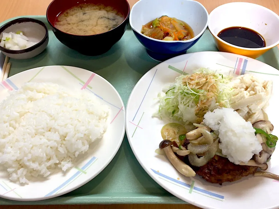 キノコハンバーグ定食  ６１０円|おっちさん