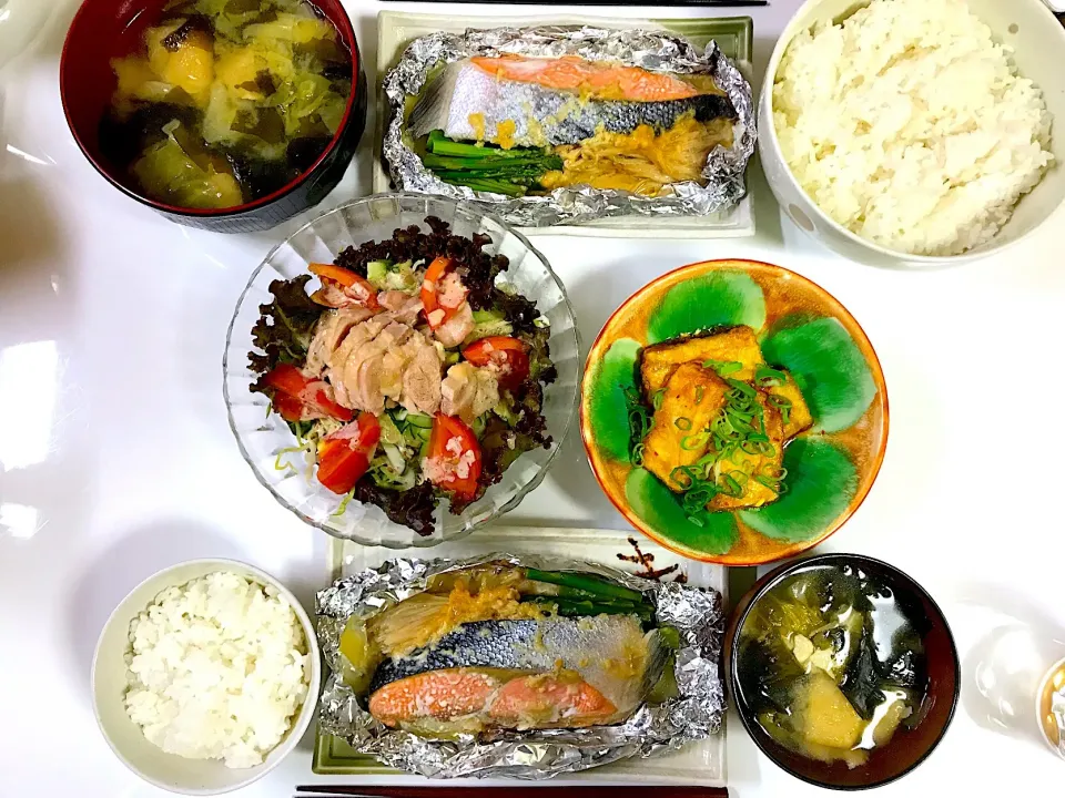 Snapdishの料理写真:#鮭のホイル蒸し晩御飯|ゆりえさん