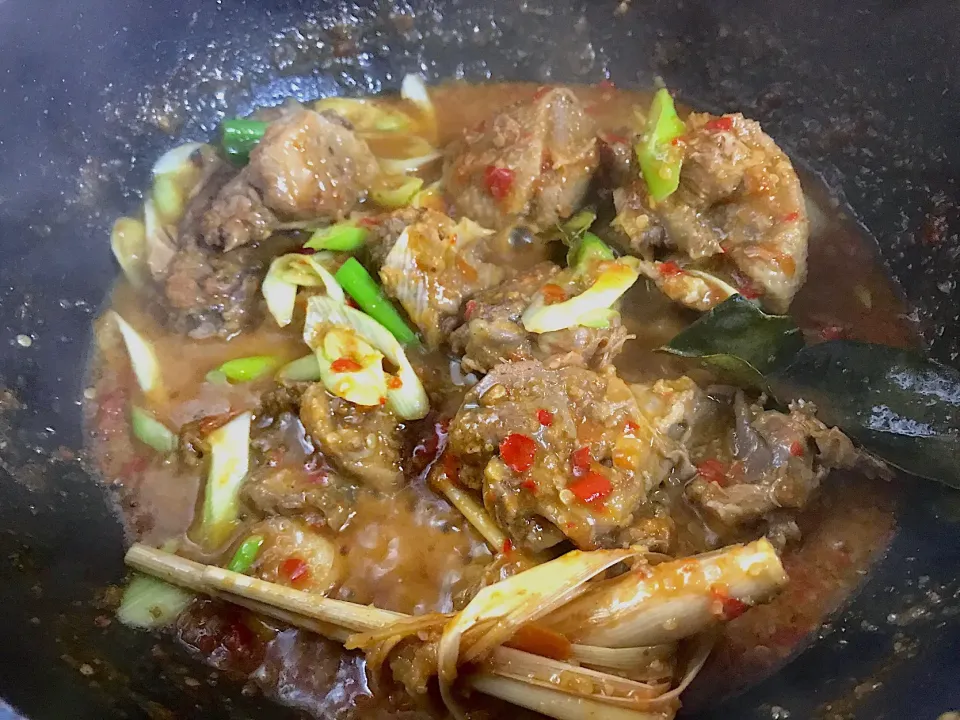 Snapdishの料理写真:Sambal goreng bebek|yeni kartikasariさん