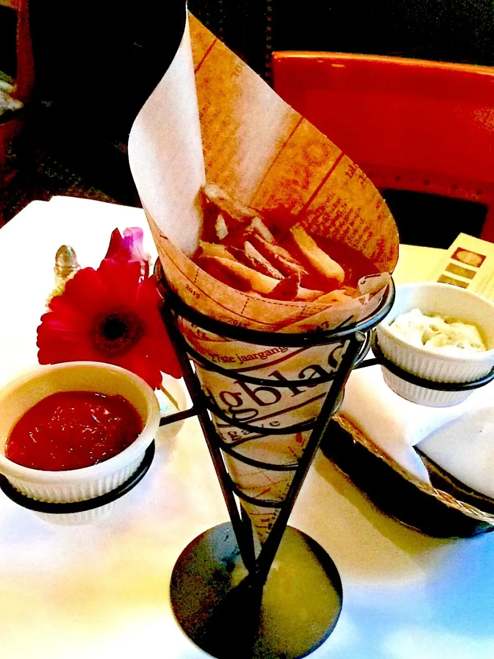 Handcut fries with truffle butter dip and ketchup @ The Would, Highland, NY 10/3/17|Morcone Girlsさん