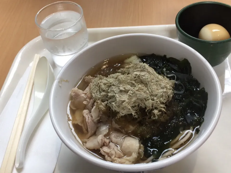 Snapdishの料理写真:肉吸い蕎麦&味付け卵 ５３０円|おっちさん