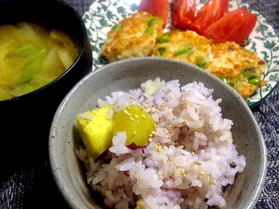 秋ですよー🍂さつまいもご飯🍠|はるさん