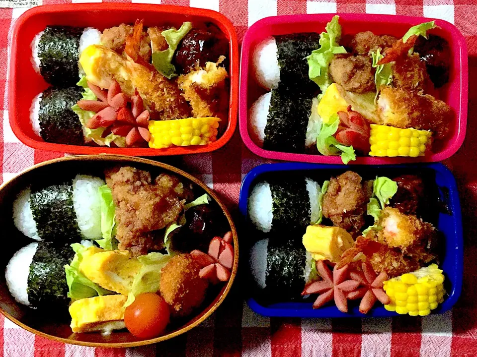 高2次女 お弁当🍱
小1  小3  小4  遠足お弁当🍱|しげっちさん