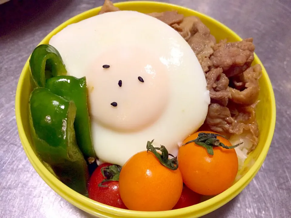 娘の弁当
豚丼、目玉焼き過ぎた🍳|ヅッキーさん