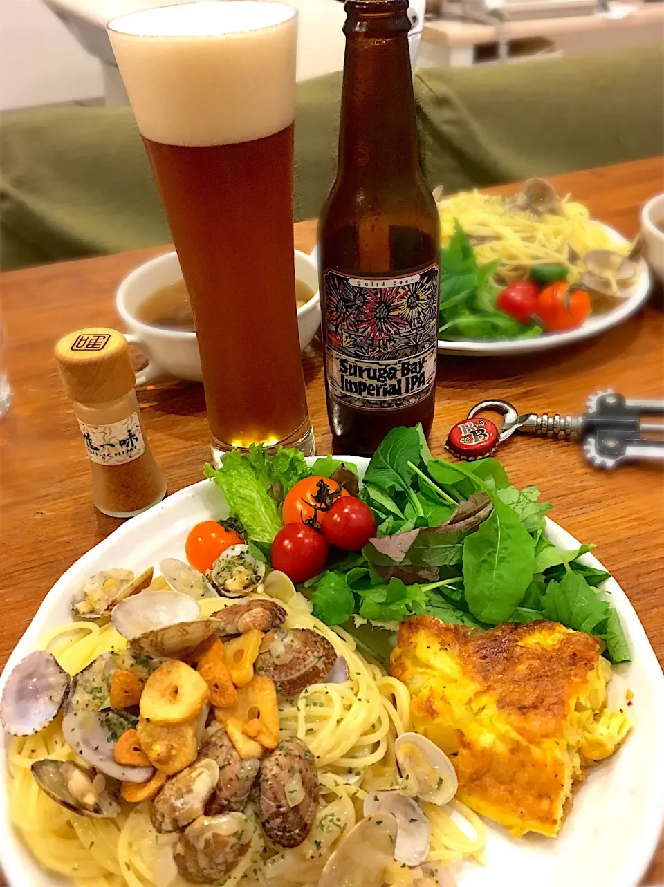 ボンゴレピアンコと、スパニッシュオムレツ🍝🍻✨|なかじー。さん