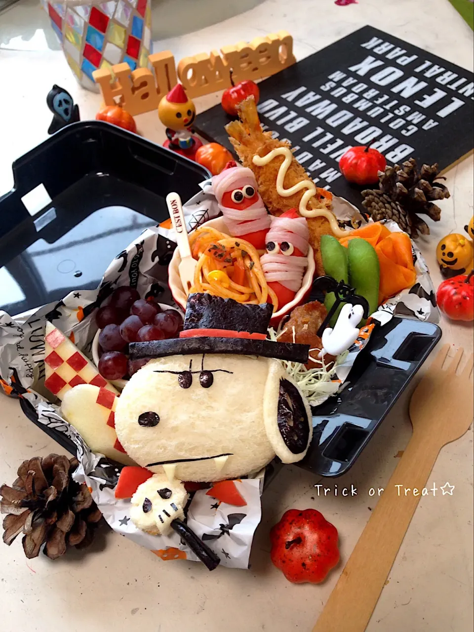 スヌーピーなハロウィン弁当👻 #サンドイッチ弁当 #サンドイッチ #お弁当 #キャラ弁 #お子さまごはん #スヌーピー #ハロウィン #ハロウィン弁当|Ayumi Furukawaさん