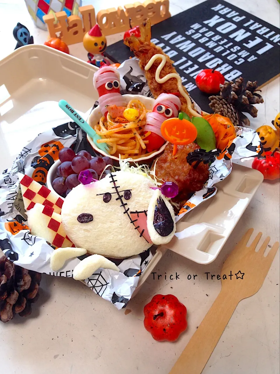 フランケンスヌーピーなハロウィン弁当👻 #サンドイッチ弁当 #サンドイッチ #お弁当 #キャラ弁 #お子さまごはん #スヌーピー #ハロウィン #ハロウィン弁当|Ayumi Furukawaさん