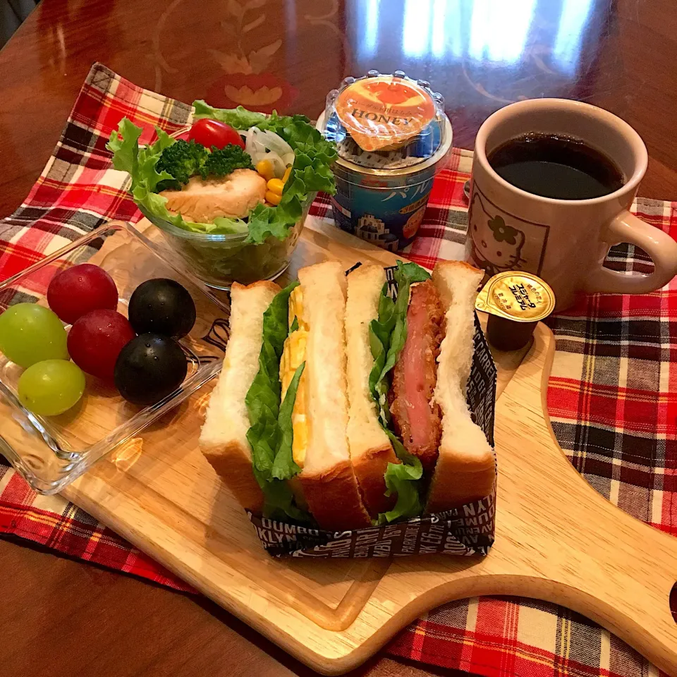 今日の朝ごパン(๑´ڡ`๑)今日はミックスサンドイッチで朝ごパン♪お仕事頑張って行ってきまーす‼︎|mayumiさん