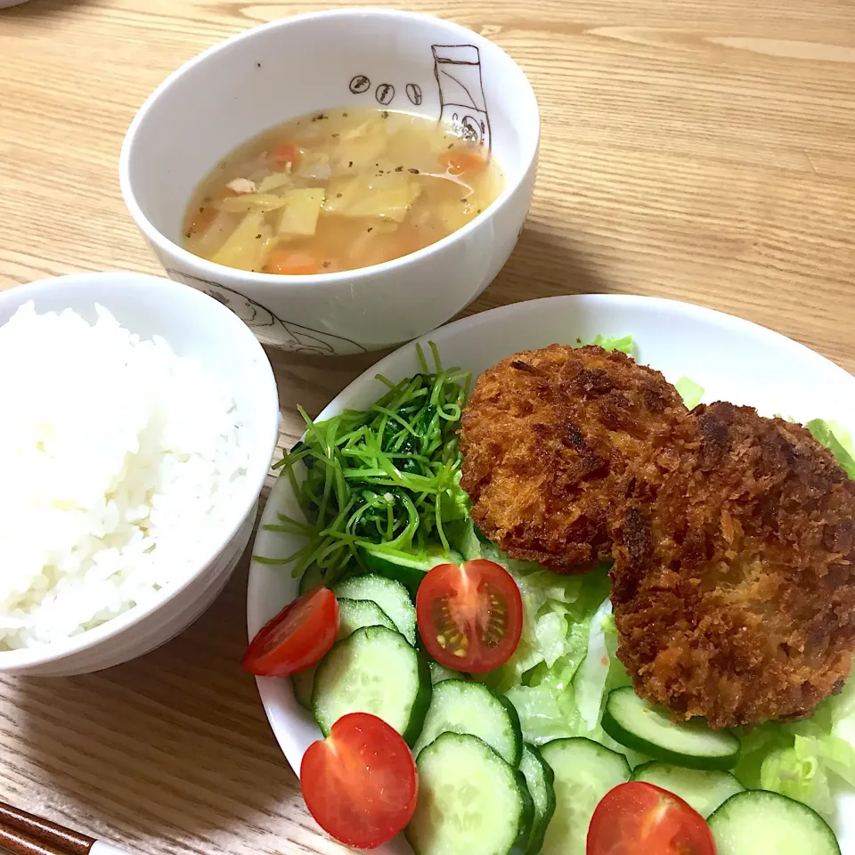 三田牛のメンチカツ☺︎美味しいー！！！|むさけんさん