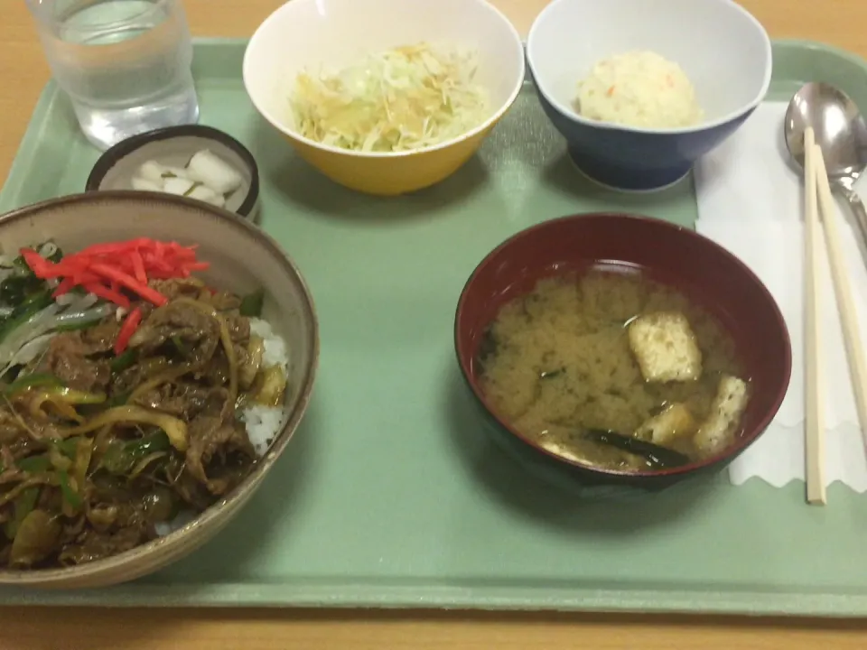 Snapdishの料理写真:ビビンバ丼 ６１０円|おっちさん