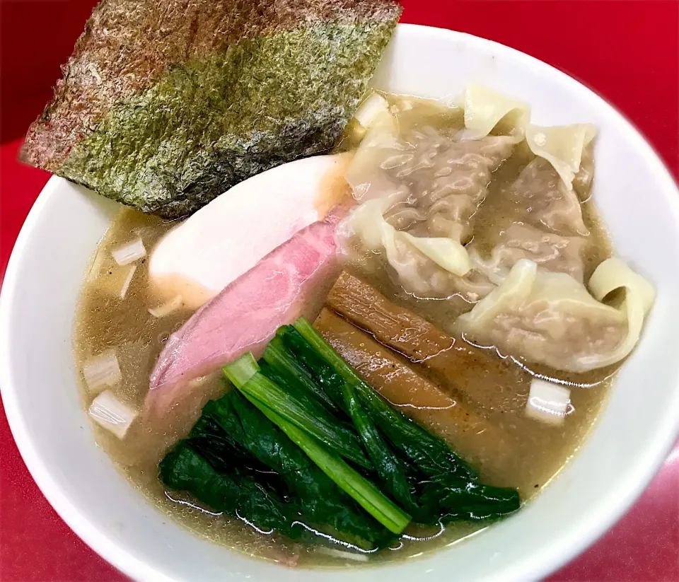 Snapdishの料理写真:鶏白わんたん麺|toshi,I🍴さん